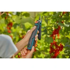 GARDENA Akku-unterstützte Gartenschere AssistCut 12 GARDENA Akku-unterstützte Gartenschere AssistCut -Gardena GARDENA Akku unterst tzte Gartenschere AssistCut@@1806140 4