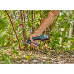 GARDENA Akku-unterstützte Gartenschere AssistCut 13 GARDENA Akku-unterstützte Gartenschere AssistCut -Gardena GARDENA Akku unterst tzte Gartenschere AssistCut@@1806140 5