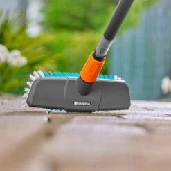 GARDENA Cleansystem Stielbürste Hard, Waschbürste 7 GARDENA Cleansystem Stielbürste Hard, Waschbürste -Gardena GARDENA Cleansystem Stielb rste hard Waschb rste@@100025408 3